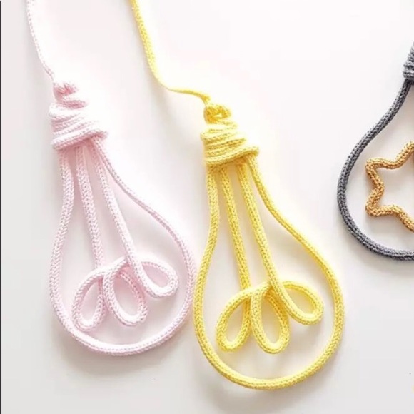 Knitted wire light bulb - Picture 2 of 2